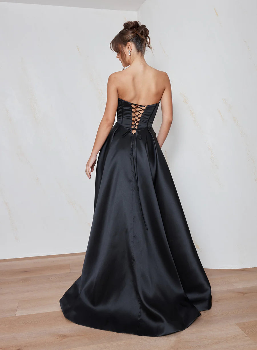 Della | Tania Olsen Designs