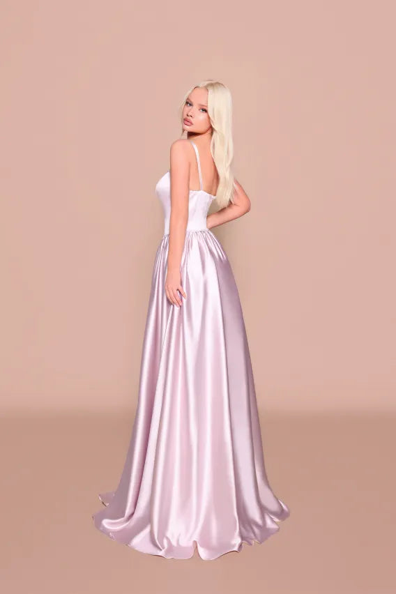 NBM3038 | Nicoletta