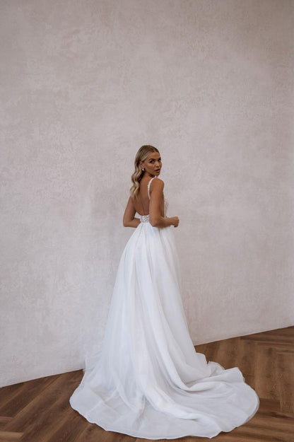 HUXLEY FLOWY | MADE WITH LOVE BRIDAL