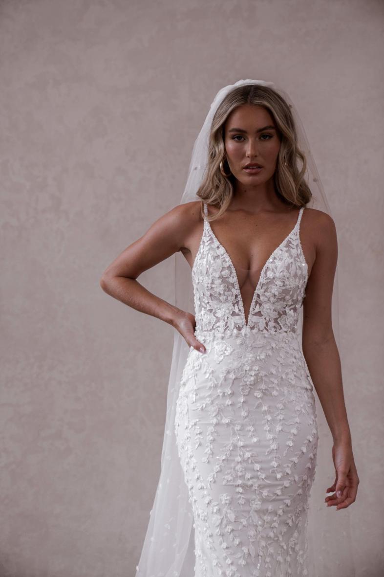 ELLIOT | MADE WITH LOVE BRIDAL