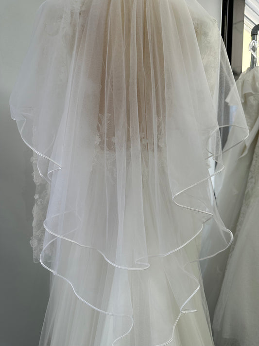 M12 35"/2 RIBBON | VEIL