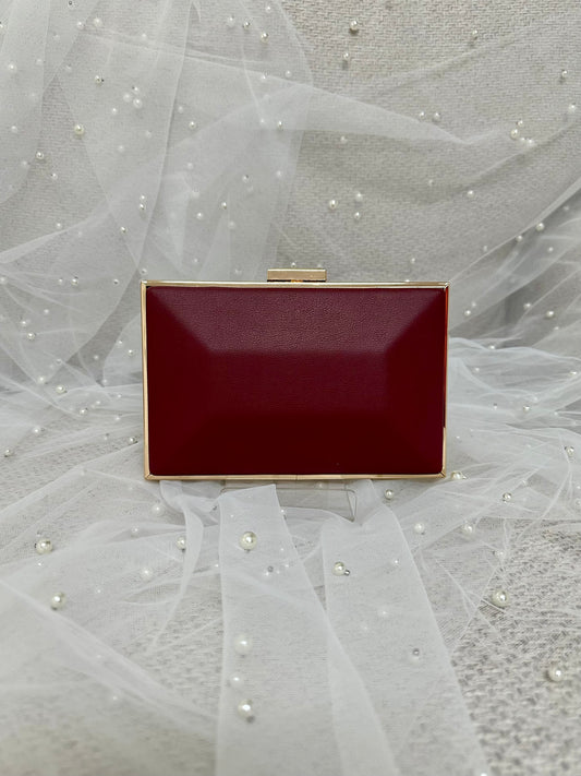 MAROON | CLUTCH