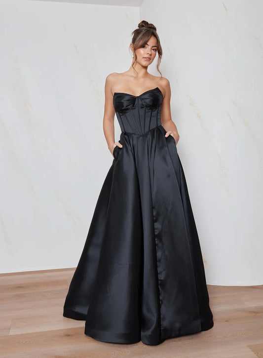 Della | Tania Olsen Designs