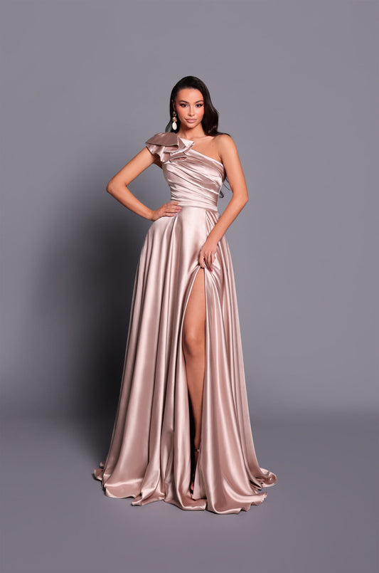NBM2003 | Nicoletta