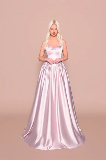 NBM3038 | Nicoletta