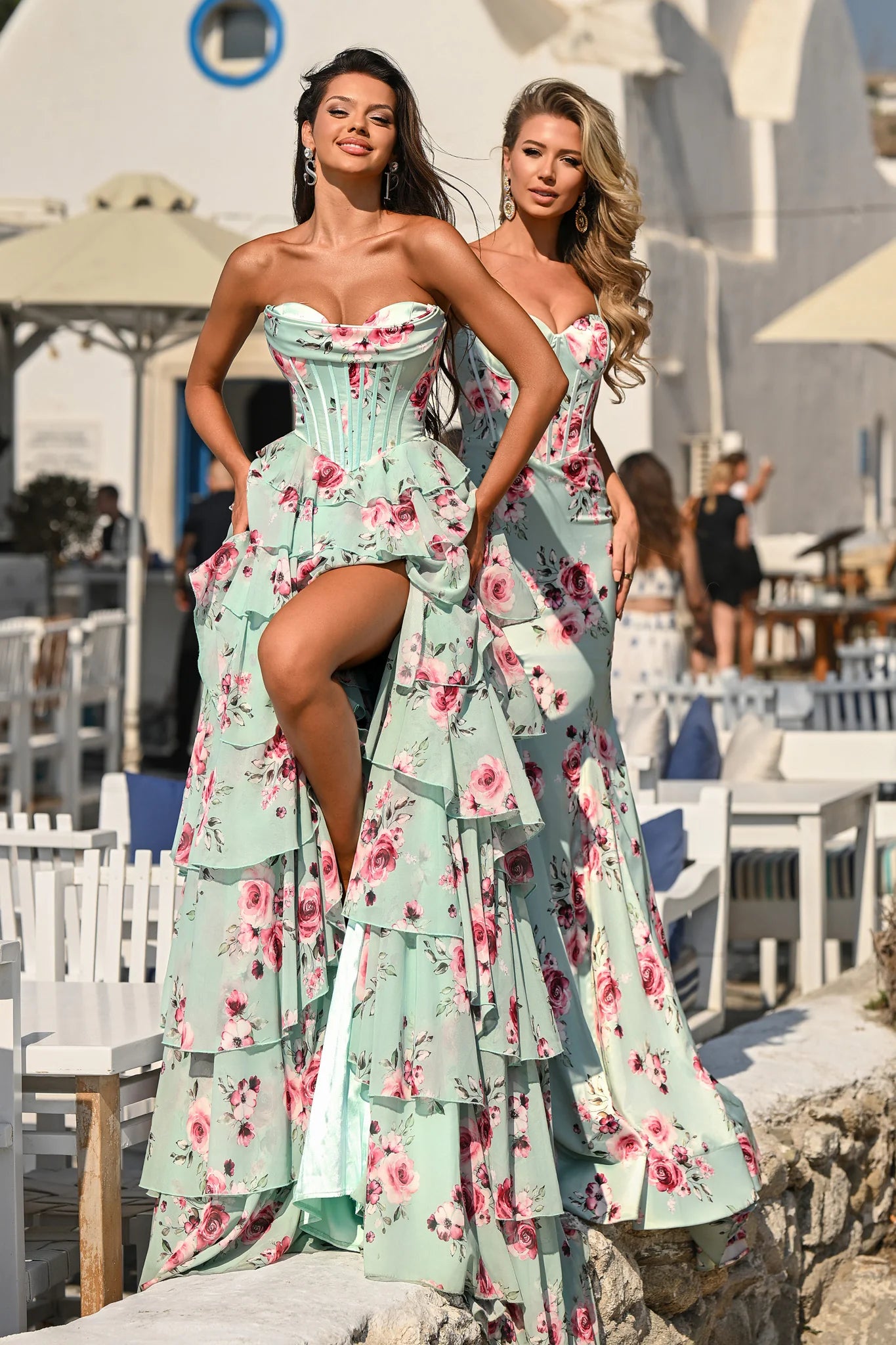 PS25960 | Portia and Scarlett