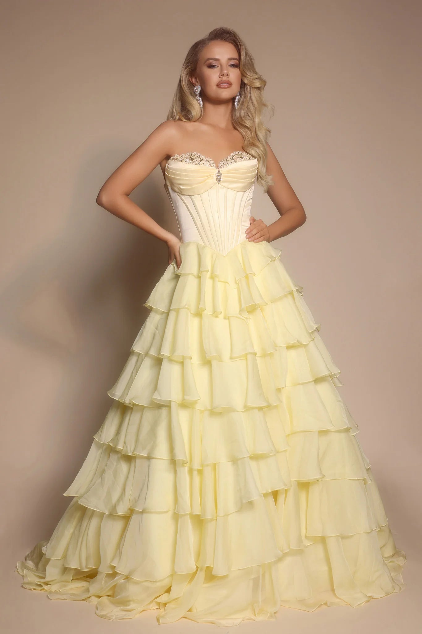 PS25963 | Portia and Scarlett