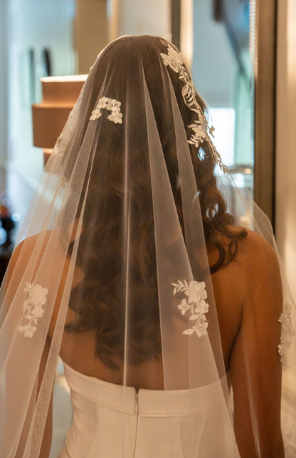 Beth | Veil